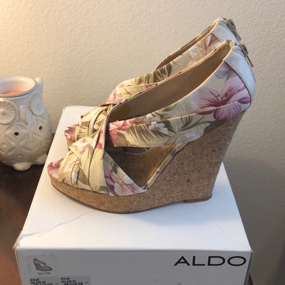 ALDO WEDGES FLORAL PRINT